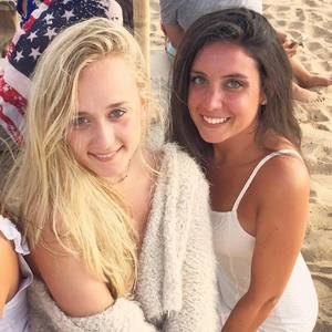 Meet your Posher, Elissa